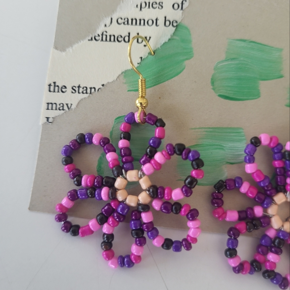 Large Purple Seed Bead Daisy Flower Earrings